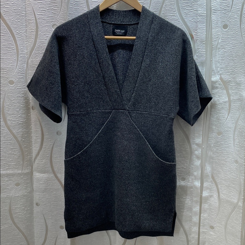 Zara Knit Womens Small Gray‎ V-Neck Short Sleeve Tunic Sweater with Pockets